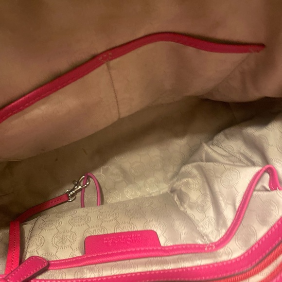 purses - Picture 3 of 6